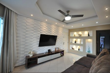 Casa à venda com 3 quartos, 145m² em Parada Inglesa, São Paulo