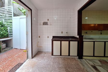 Área de Serviço de casa para alugar com 3 quartos, 319m² em São Francisco, Niterói