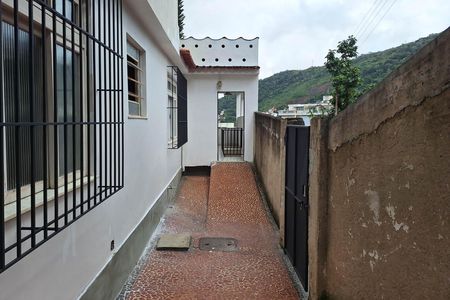 Casa para alugar com 319m², 3 quartos e sem vaga Casa para alugar com 319m², 3 quartos e sem vagaQuintal