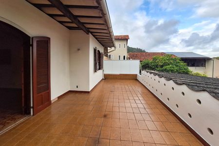 Casa para alugar com 319m², 3 quartos e sem vaga Casa para alugar com 319m², 3 quartos e sem vagaVaranda da Sala 2