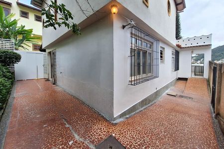 Casa para alugar com 319m², 3 quartos e sem vaga Casa para alugar com 319m², 3 quartos e sem vagaQuintal