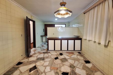 Casa para alugar com 319m², 3 quartos e sem vaga Casa para alugar com 319m², 3 quartos e sem vagaCopa