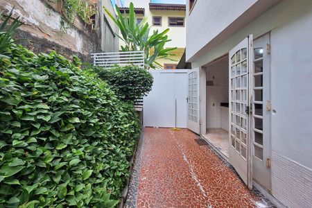 Quintal de casa para alugar com 3 quartos, 319m² em São Francisco, Niterói