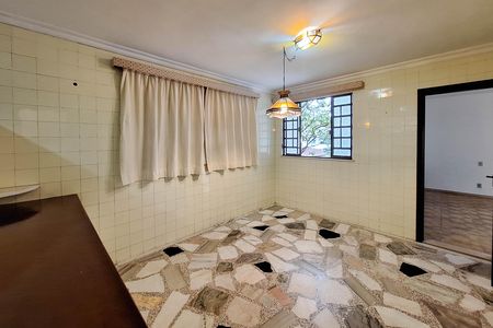 Casa para alugar com 319m², 3 quartos e sem vaga Casa para alugar com 319m², 3 quartos e sem vagaCopa