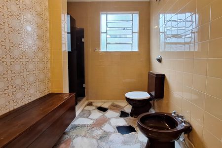 Casa para alugar com 319m², 3 quartos e sem vaga Casa para alugar com 319m², 3 quartos e sem vagaBanheiro Social