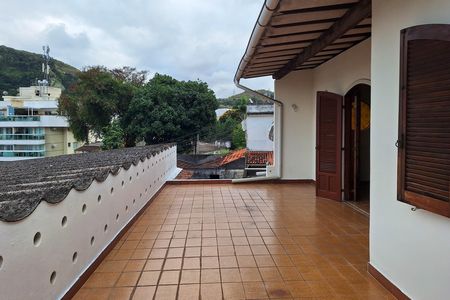Casa para alugar com 319m², 3 quartos e sem vaga Casa para alugar com 319m², 3 quartos e sem vagaVaranda da Sala 2