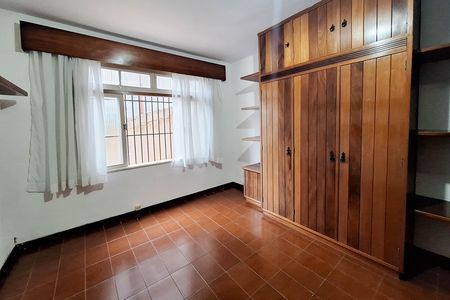 Quarto 2 de casa para alugar com 3 quartos, 319m² em São Francisco, Niterói