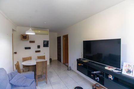 Apartamento para alugar com 62m², 2 quartos e 1 vagaSala