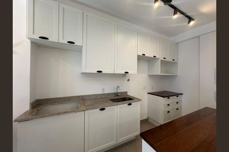 Apartamento para alugar com 88m², 2 quartos e 2 vagasCozinha