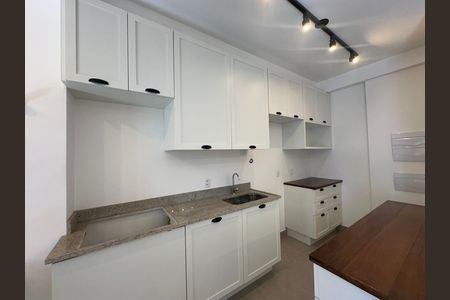 Apartamento para alugar com 88m², 2 quartos e 2 vagasCozinha