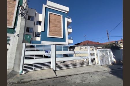 Apartamento à venda com 55m², 3 quartos e sem vaga Apartamento à venda com 55m², 3 quartos e sem vagaFachada
