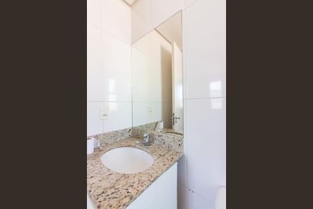 Apartamento à venda com 73m², 3 quartos e 2 vagas Apartamento à venda com 73m², 3 quartos e 2 vagasBanheiro da Suíte
