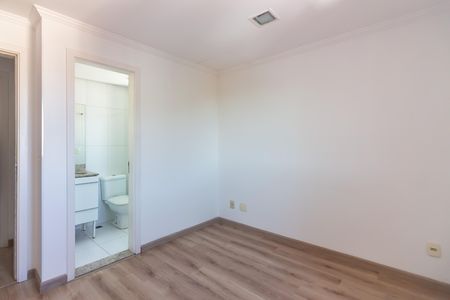 Apartamento à venda com 73m², 3 quartos e 2 vagas Apartamento à venda com 73m², 3 quartos e 2 vagasSuíte