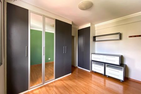 Apartamento à venda com 148m², 4 quartos e 4 vagasSuite 1