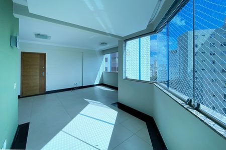 Apartamento à venda com 148m², 4 quartos e 4 vagasVaranda da Sala