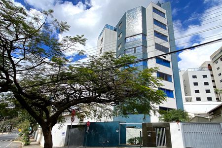 Apartamento à venda com 148m², 4 quartos e 4 vagasFachada