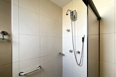 Apartamento à venda com 148m², 4 quartos e 4 vagasBanheiro da Suíte 1