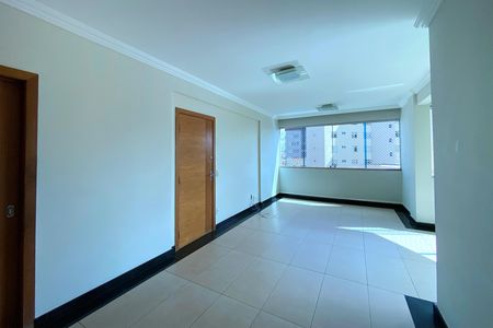 Apartamento à venda com 148m², 4 quartos e 4 vagasSala