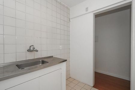 Cozinha de apartamento para alugar com 2 quartos, 60m² em Morro Santana, Porto Alegre