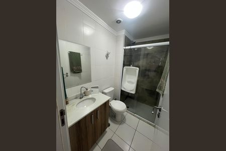 Apartamento à venda com 60m², 2 quartos e 1 vaga Apartamento à venda com 60m², 2 quartos e 1 vagaBanheiro