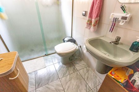 Banheiro  de casa à venda com 2 quartos, 112m² em Centro, Diadema