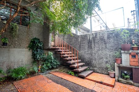 Garagem  de casa à venda com 2 quartos, 112m² em Centro, Diadema