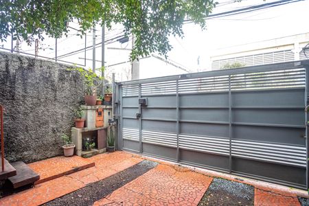 Garagem  de casa à venda com 2 quartos, 112m² em Centro, Diadema