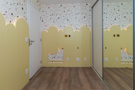 Apartamento à venda com 74m², 2 quartos e 2 vagas Apartamento à venda com 74m², 2 quartos e 2 vagasQuarto