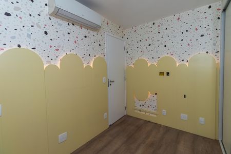 Apartamento à venda com 74m², 2 quartos e 2 vagas Apartamento à venda com 74m², 2 quartos e 2 vagasQuarto