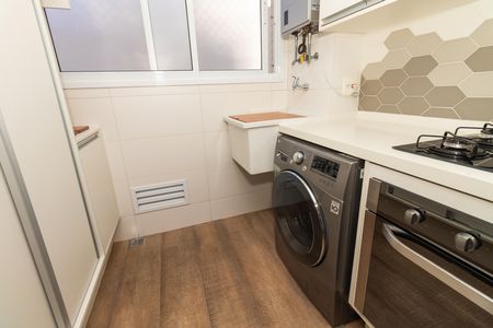 Apartamento à venda com 74m², 2 quartos e 2 vagas Apartamento à venda com 74m², 2 quartos e 2 vagasÁrea de Serviço