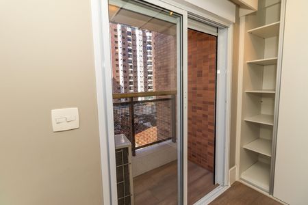 Apartamento à venda com 74m², 2 quartos e 2 vagas Apartamento à venda com 74m², 2 quartos e 2 vagasSuíte