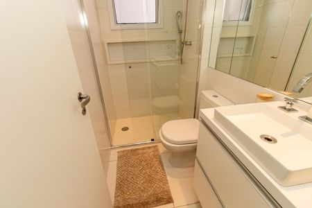 Apartamento à venda com 74m², 2 quartos e 2 vagas Apartamento à venda com 74m², 2 quartos e 2 vagasBanheiro
