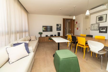 Apartamento à venda com 74m², 2 quartos e 2 vagas Apartamento à venda com 74m², 2 quartos e 2 vagasÁrea Comum - Salão Gourmet