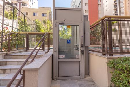 Apartamento à venda com 74m², 2 quartos e 2 vagas Apartamento à venda com 74m², 2 quartos e 2 vagasAcessibilidade