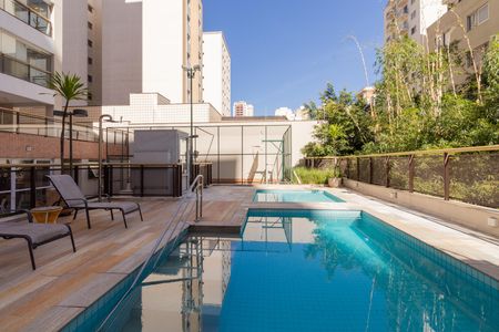 Apartamento à venda com 74m², 2 quartos e 2 vagas Apartamento à venda com 74m², 2 quartos e 2 vagasÁrea Comum - Piscina