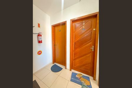 Apartamento para alugar com 64m², 2 quartos e 1 vagaHall social