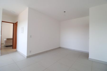 Sala de apartamento para alugar com 2 quartos, 57m² em Novo Mundo, Uberlândia