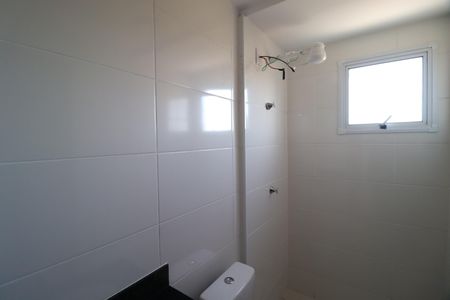 Apartamento para alugar com 57m², 2 quartos e 1 vagaBanheiro do Quarto 2