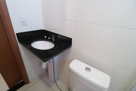 Apartamento para alugar com 57m², 2 quartos e 1 vagaBanheiro do Quarto 2