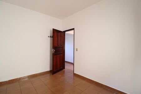 Casa para alugar com 150m², 2 quartos e 2 vagasQuarto 2
