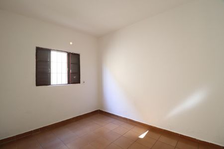 Casa para alugar com 150m², 2 quartos e 2 vagasQuarto 2