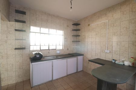 Casa para alugar com 150m², 2 quartos e 2 vagasCozinha