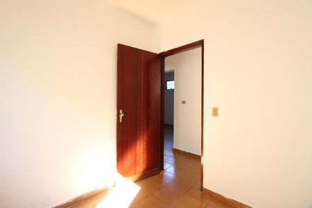 Casa para alugar com 150m², 2 quartos e 2 vagasQuarto 1