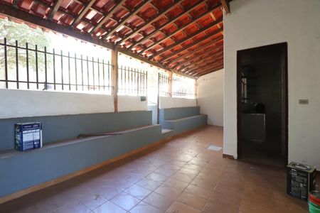Casa para alugar com 150m², 2 quartos e 2 vagasÁrea de Serviço