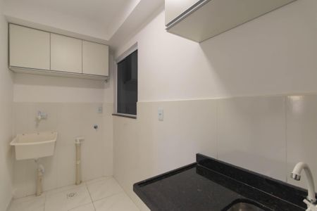 Studio para alugar com 28m², 1 quarto e sem vaga Studio para alugar com 28m², 1 quarto e sem vagaCozinha e Área de Serviço