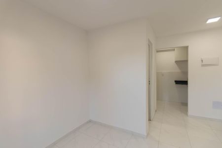 Studio para alugar com 28m², 1 quarto e sem vaga Studio para alugar com 28m², 1 quarto e sem vagaSala/Quarto