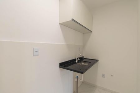 Studio para alugar com 28m², 1 quarto e sem vaga Studio para alugar com 28m², 1 quarto e sem vagaCozinha e Área de Serviço