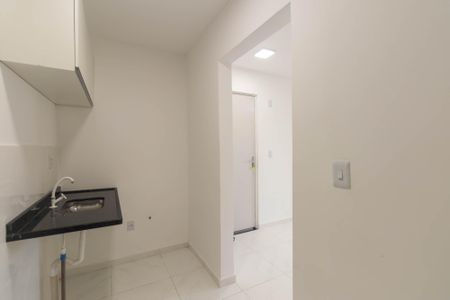 Studio para alugar com 28m², 1 quarto e sem vaga Studio para alugar com 28m², 1 quarto e sem vagaCozinha e Área de Serviço