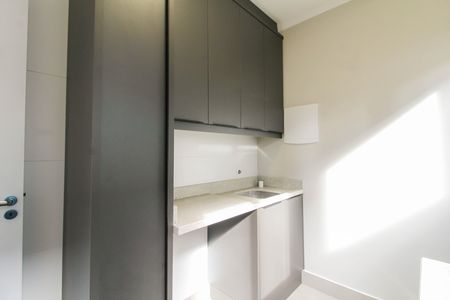 Casa de condomínio para alugar com 200m², 3 quartos e 2 vagas Casa de condomínio para alugar com 200m², 3 quartos e 2 vagasÁrea de Serviço