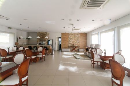 Casa de condomínio para alugar com 200m², 3 quartos e 2 vagas Casa de condomínio para alugar com 200m², 3 quartos e 2 vagasÁrea comum - Salão de festas